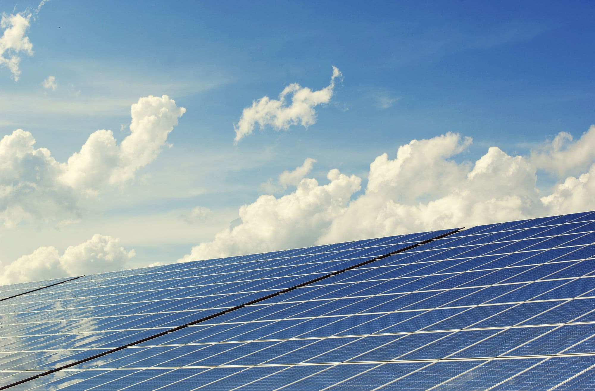 Panneaux solaires photovoltaïques installés par RTG