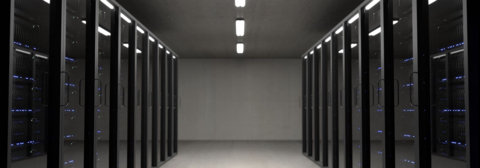 Baie serveurs et infrastructure réseau installée par RTG